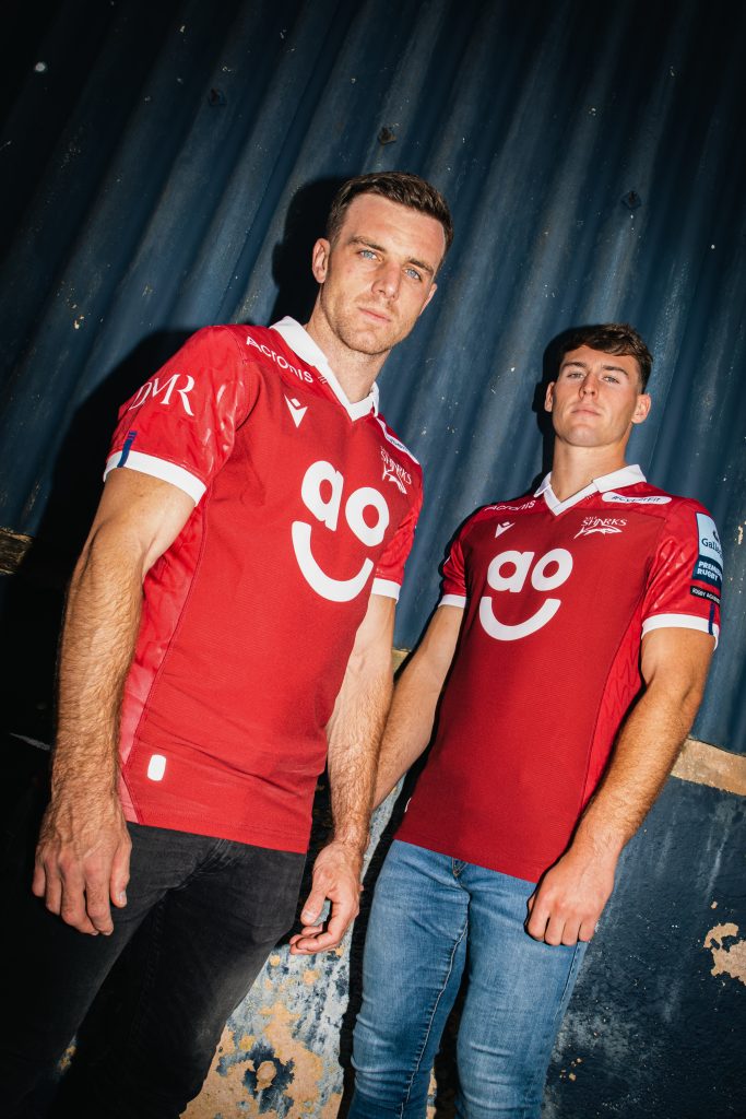 SHARKS REVEAL 'FABRIC OF THE NORTH' AS GRASSROOTS CLUBS ARE FEATURED ON  23/24 KITS