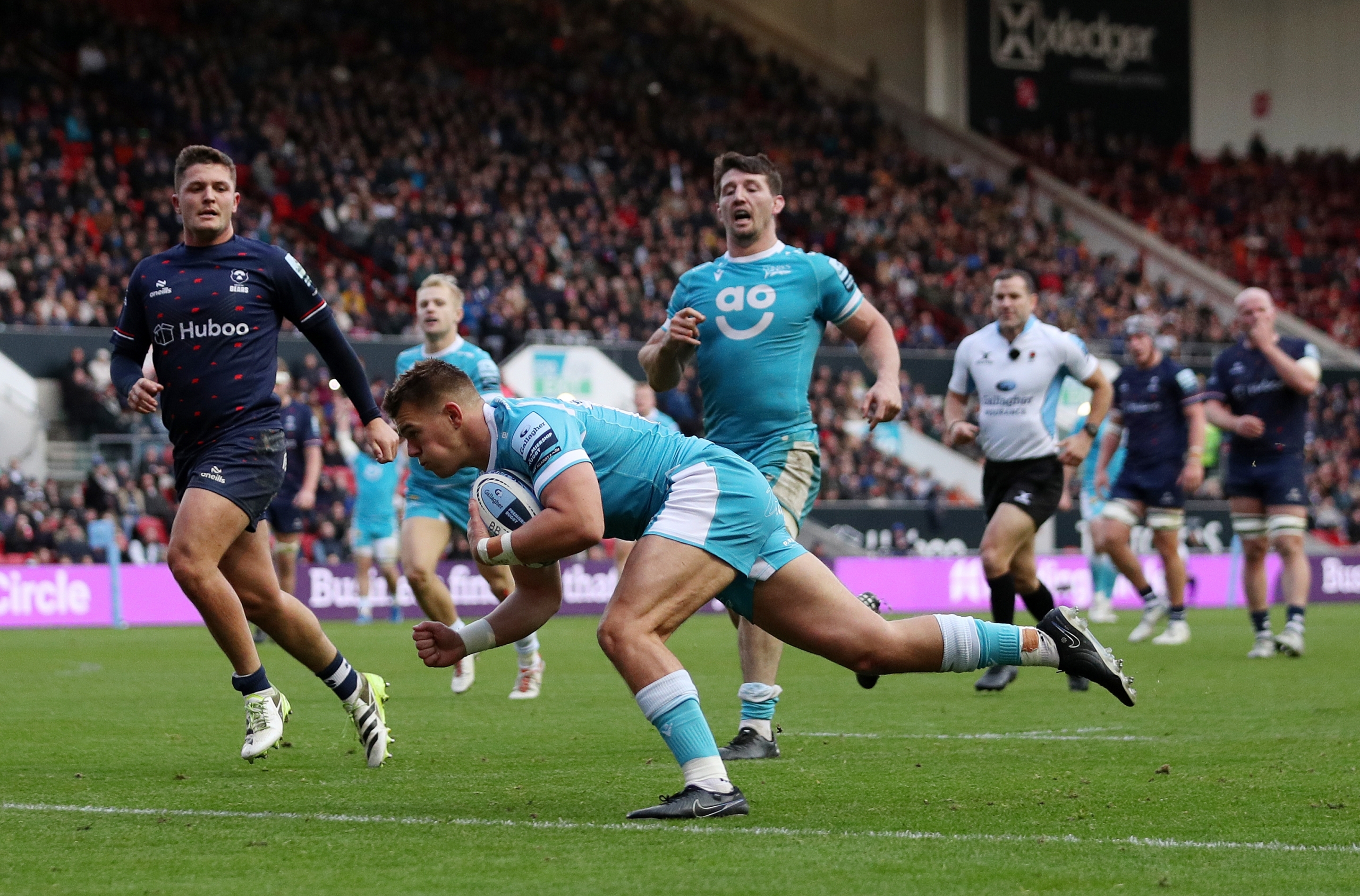 HIGHLIGHTS | Sharks tame the Bears in thriller at Ashton Gate