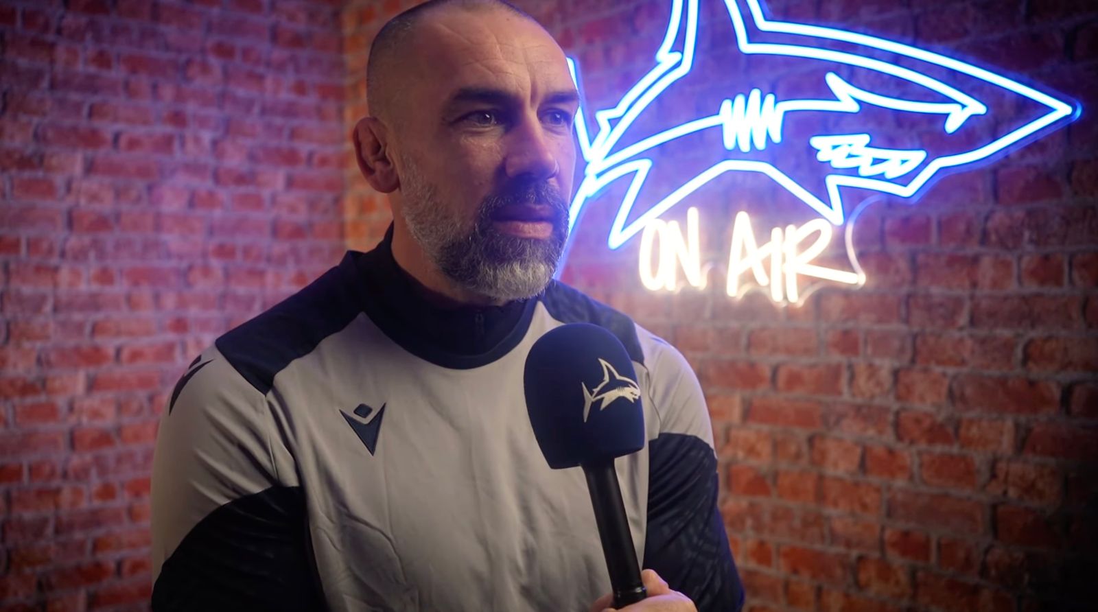 MEDIA SESSION | Al talks squad retention, sitting top of the league and previews Quins clash
