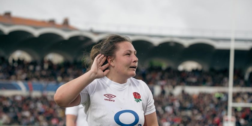SHARKS SIGN ENGLAND HOOKER