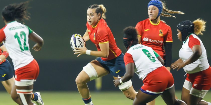 Sharks Women sign Castellucci 